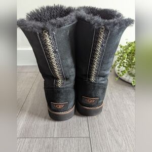 Black Ugg Rommy Women's Size 10 with New Ugg Inserts